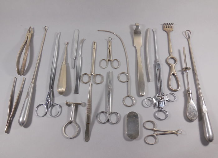 20 Fascinating Medical Instruments of Yore - MPR